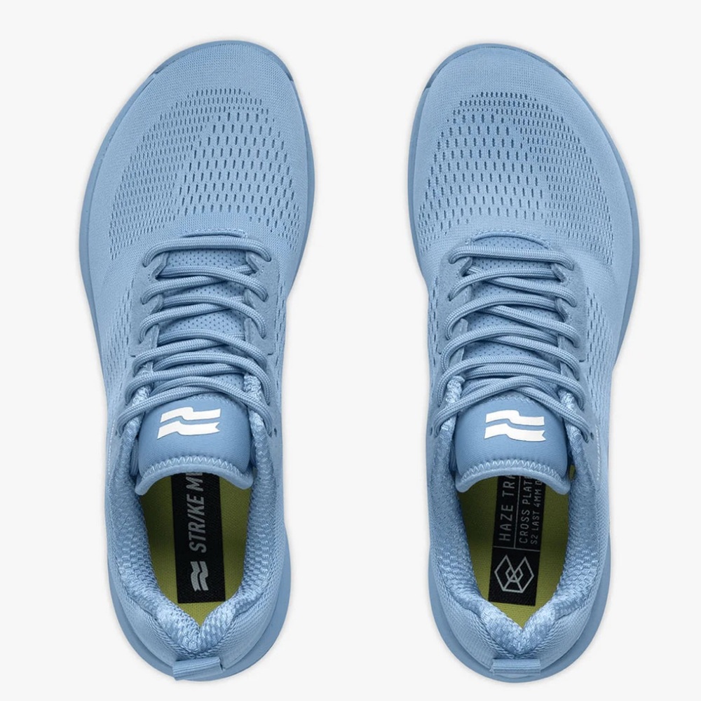 Strike Mvmnt Haze Trainers (size 6.5) sky blue